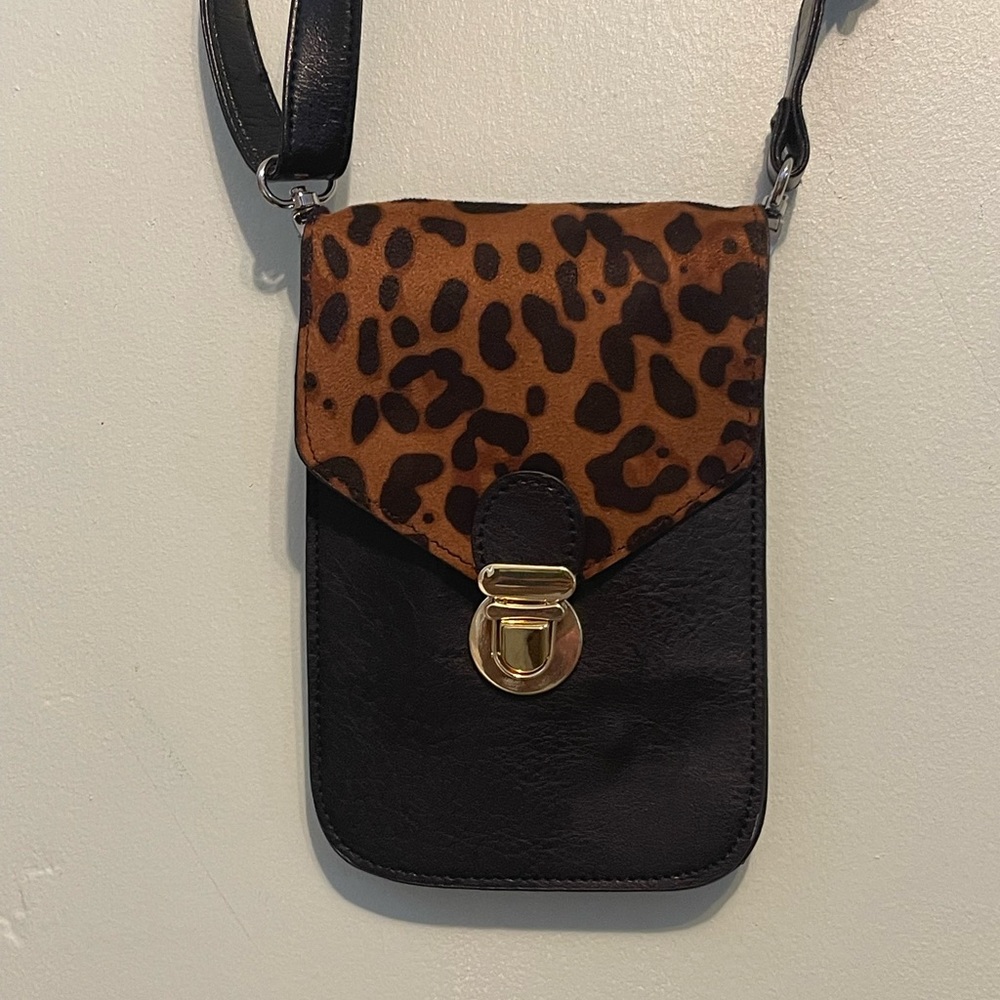 Phone pocket crossbody bag